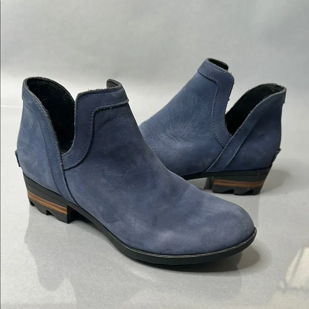 SOREL Women’s Lolla Cut‑Out Bootie in navy blue suede Booties Size 6 (B-1765)